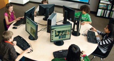 Windows MultiPoint Server dans une salle d'informatique à l'école.